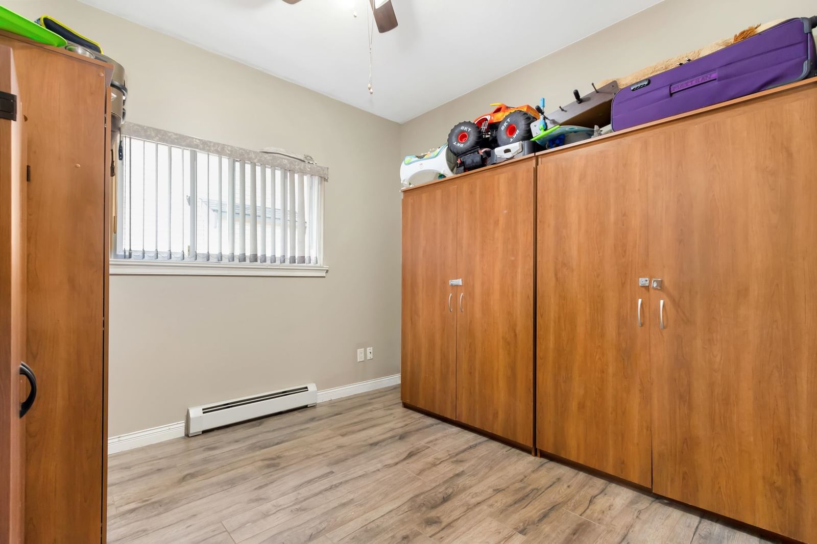 Listing Image 22