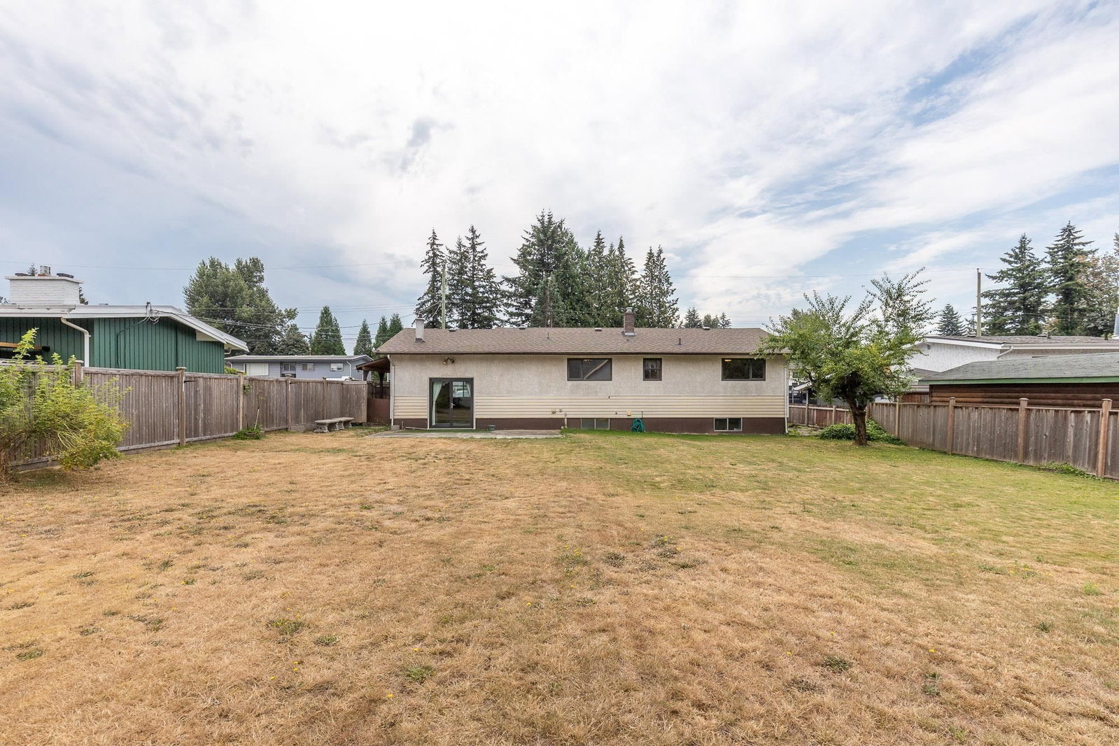 Listing Image 10