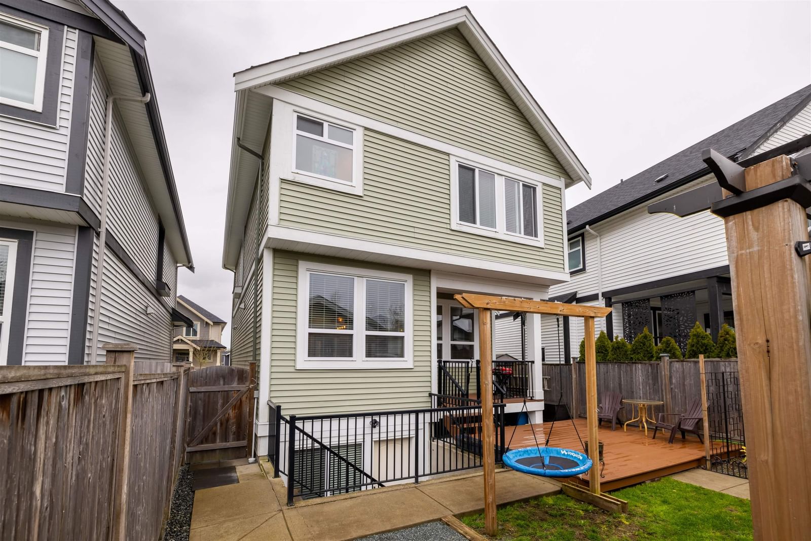 Listing Image 11