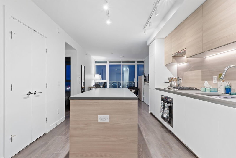 2305 - 652 Whiting Way, Coquitlam, V3J 0K3 | Image 2