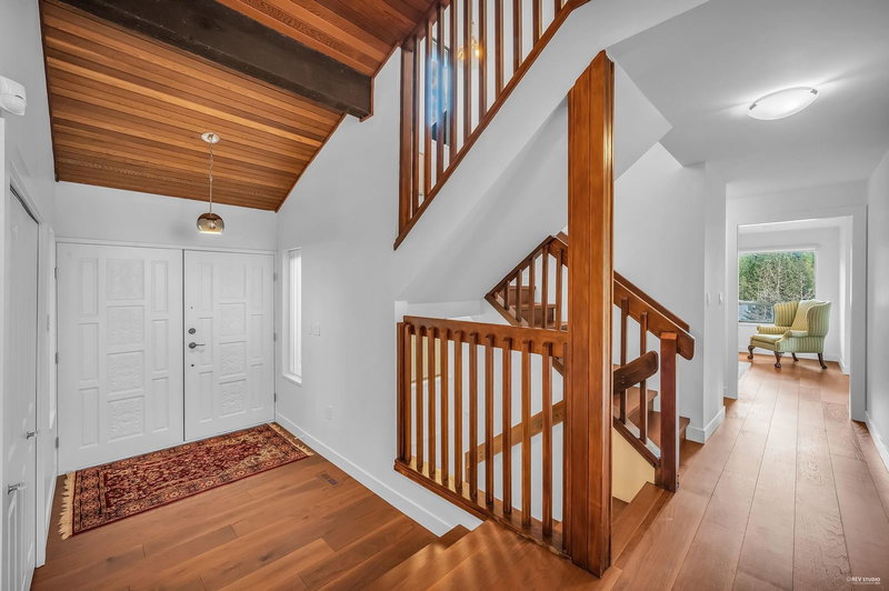 5312 Marine Drive, West Vancouver, V7W 2P8 | Image 3