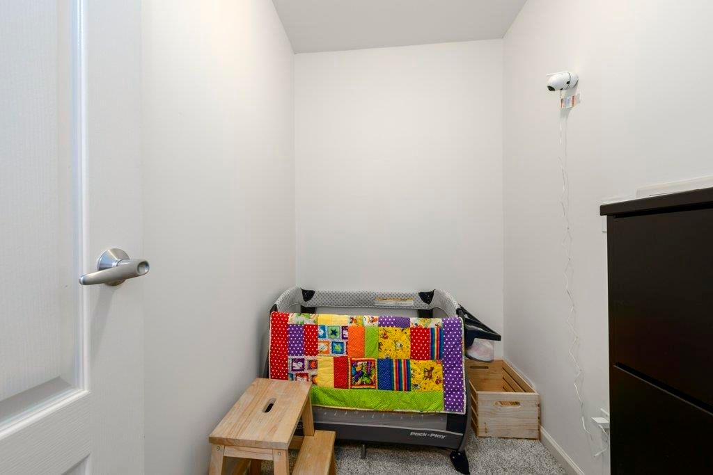 Listing Image 24