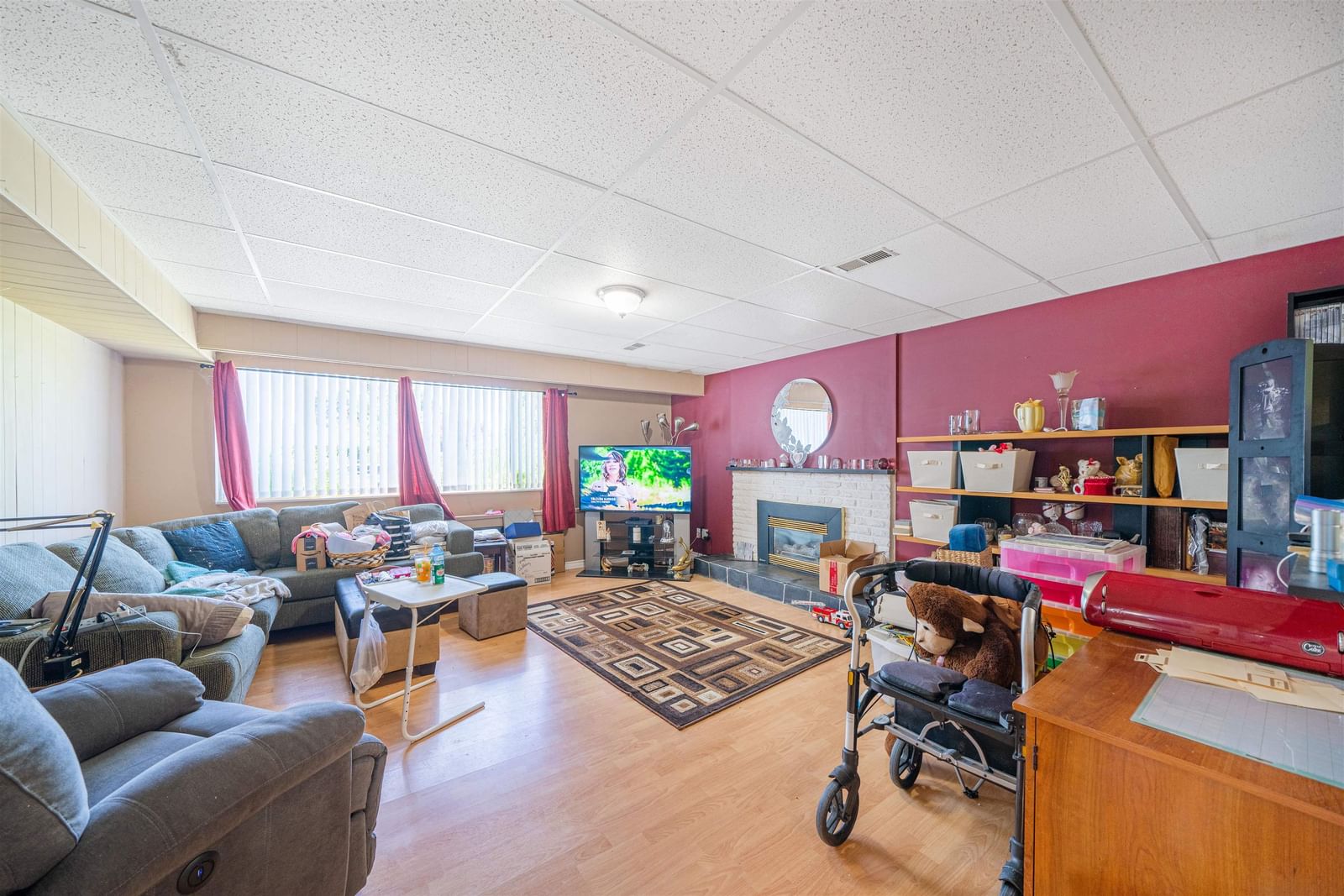Listing Image 11
