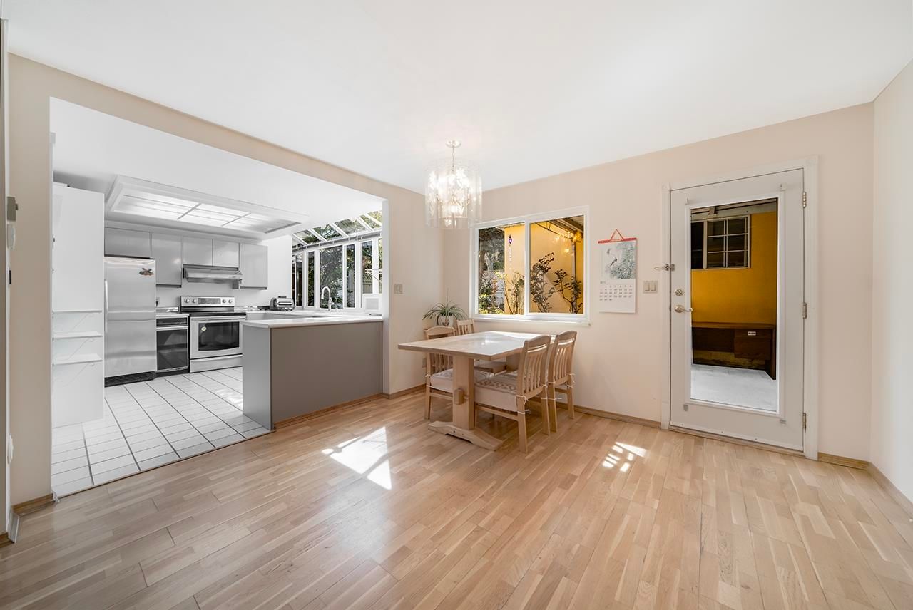 Listing Image 12
