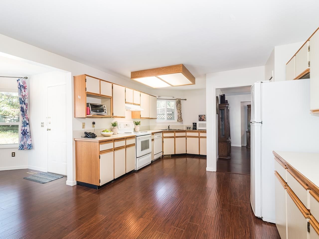 Listing Image 16