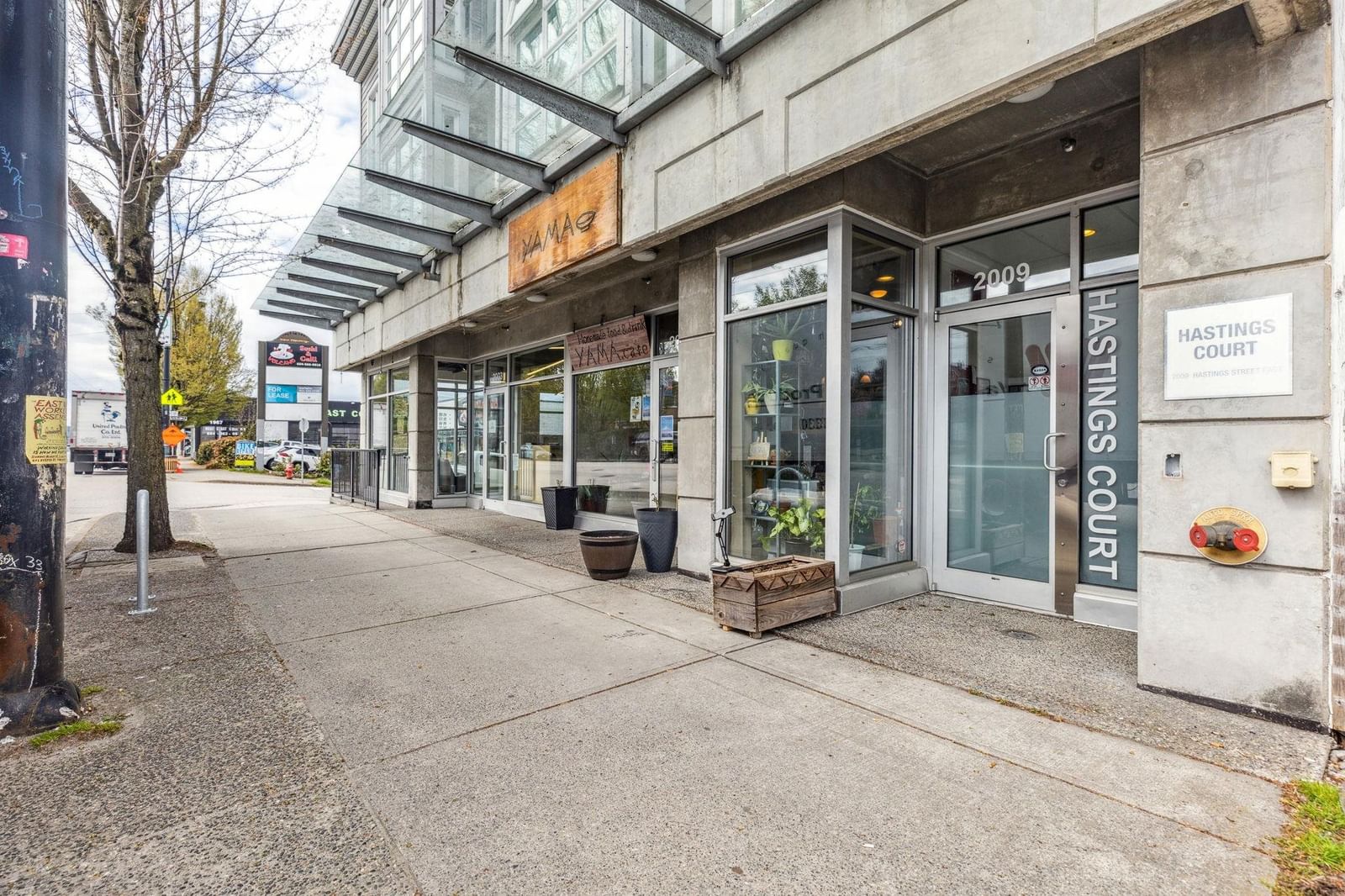Listing Image 11