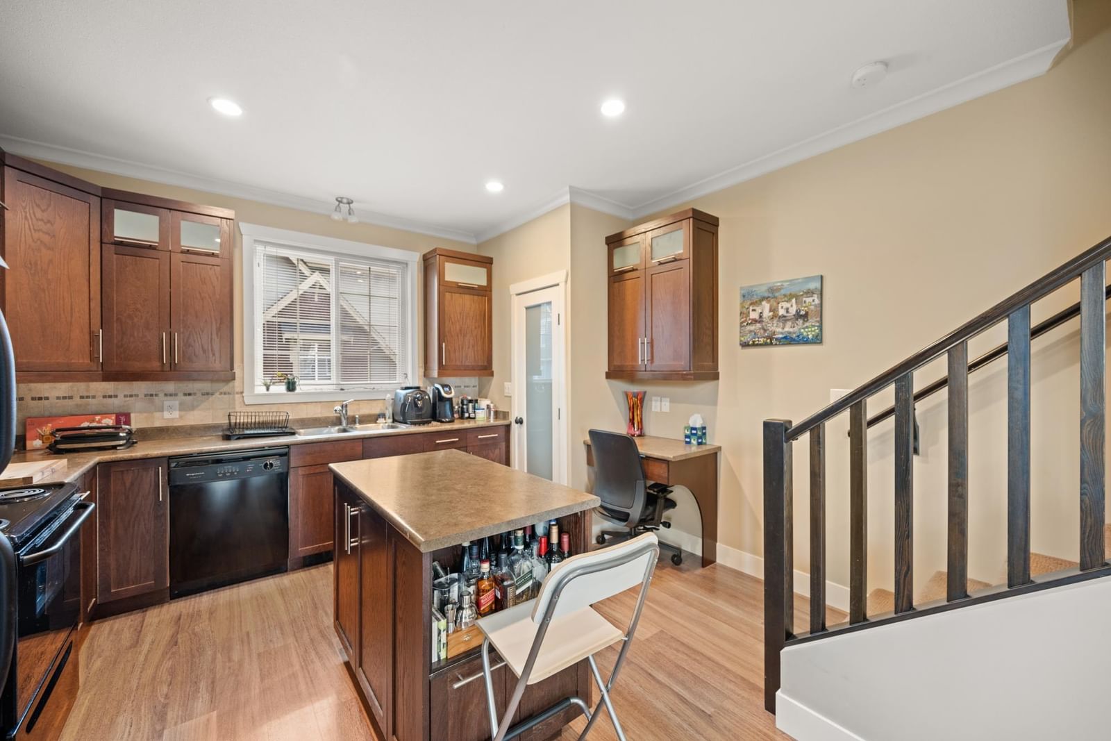 Listing Image 14