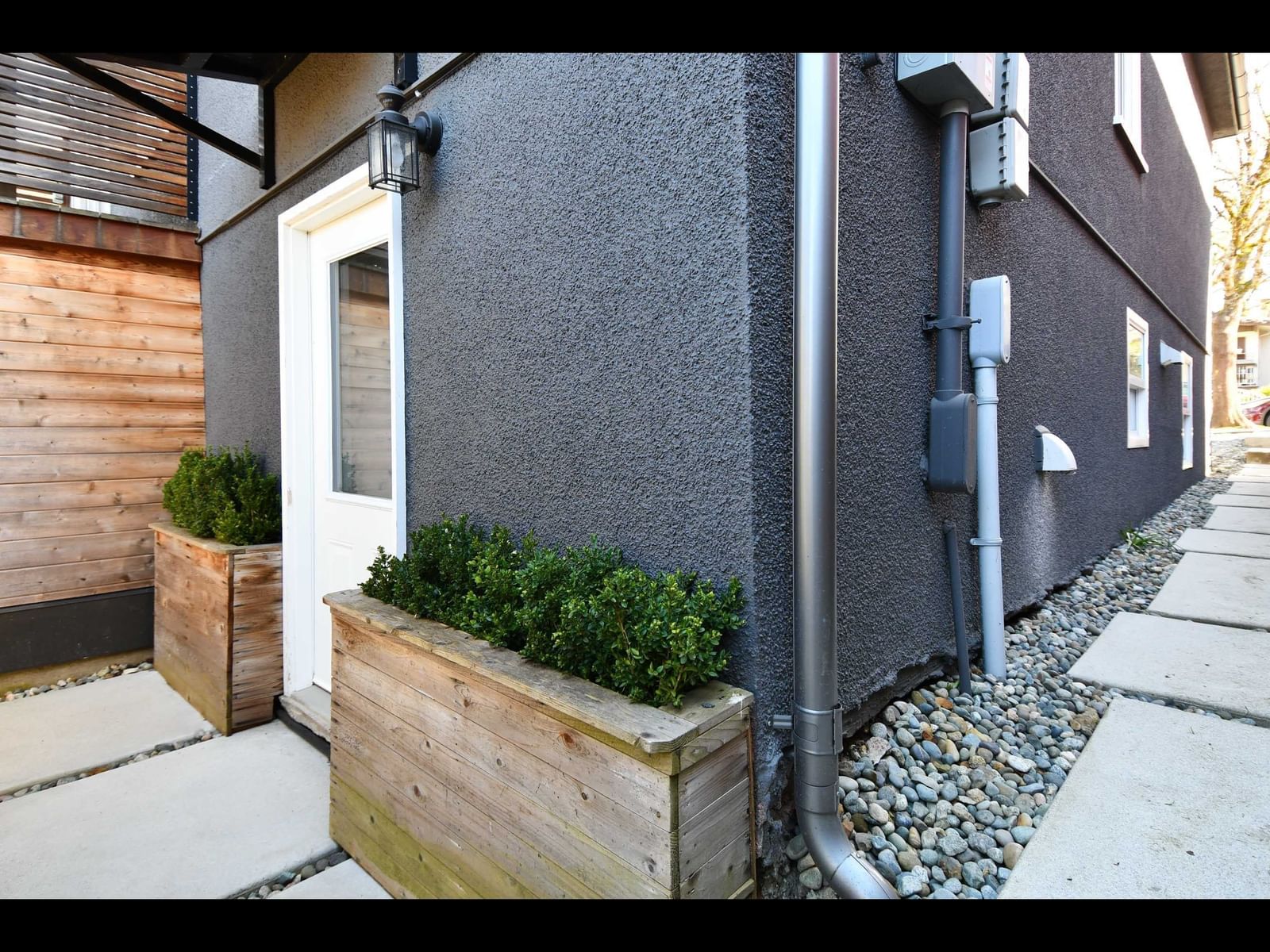 Listing Image 28