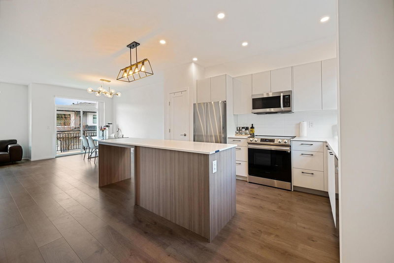 53 - 15255 Sitka Drive, Surrey, V3S 0B1 | Image 2