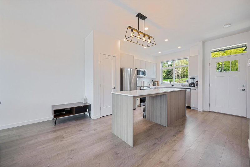 53 - 15255 Sitka Drive, Surrey, V3S 0B1 | Image 3