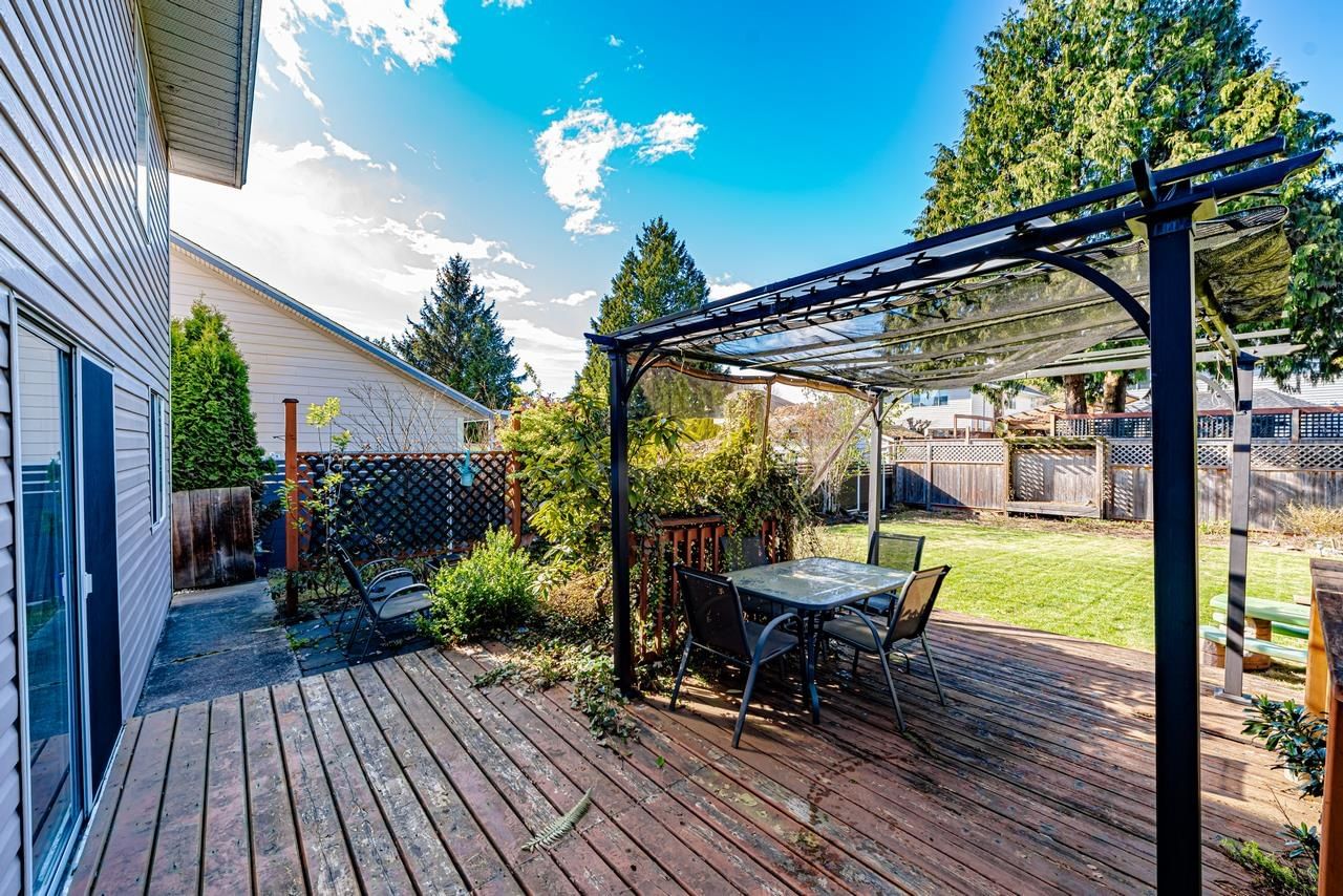 Listing Image 12
