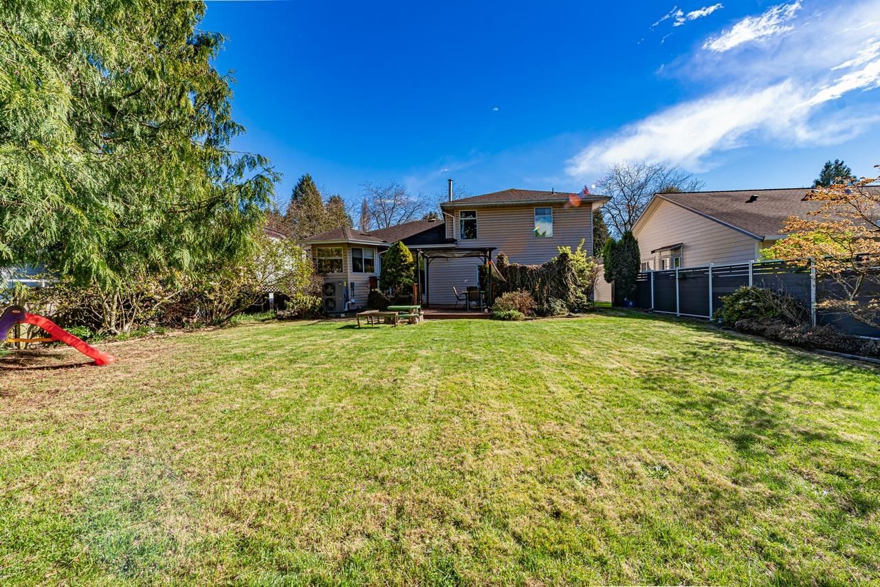 Listing Image 14