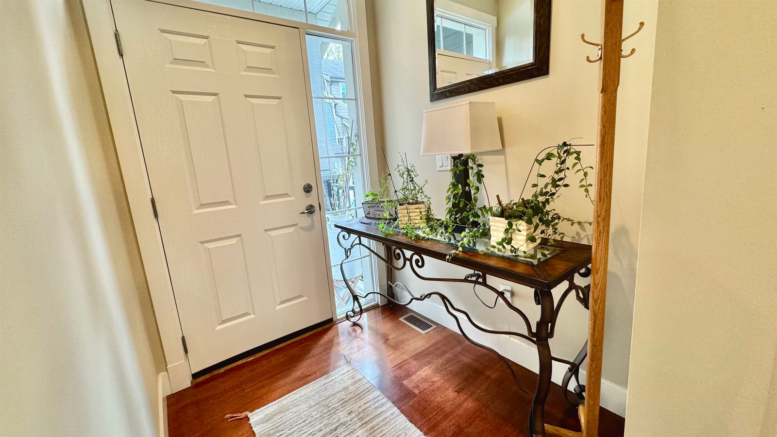 Listing Image 18