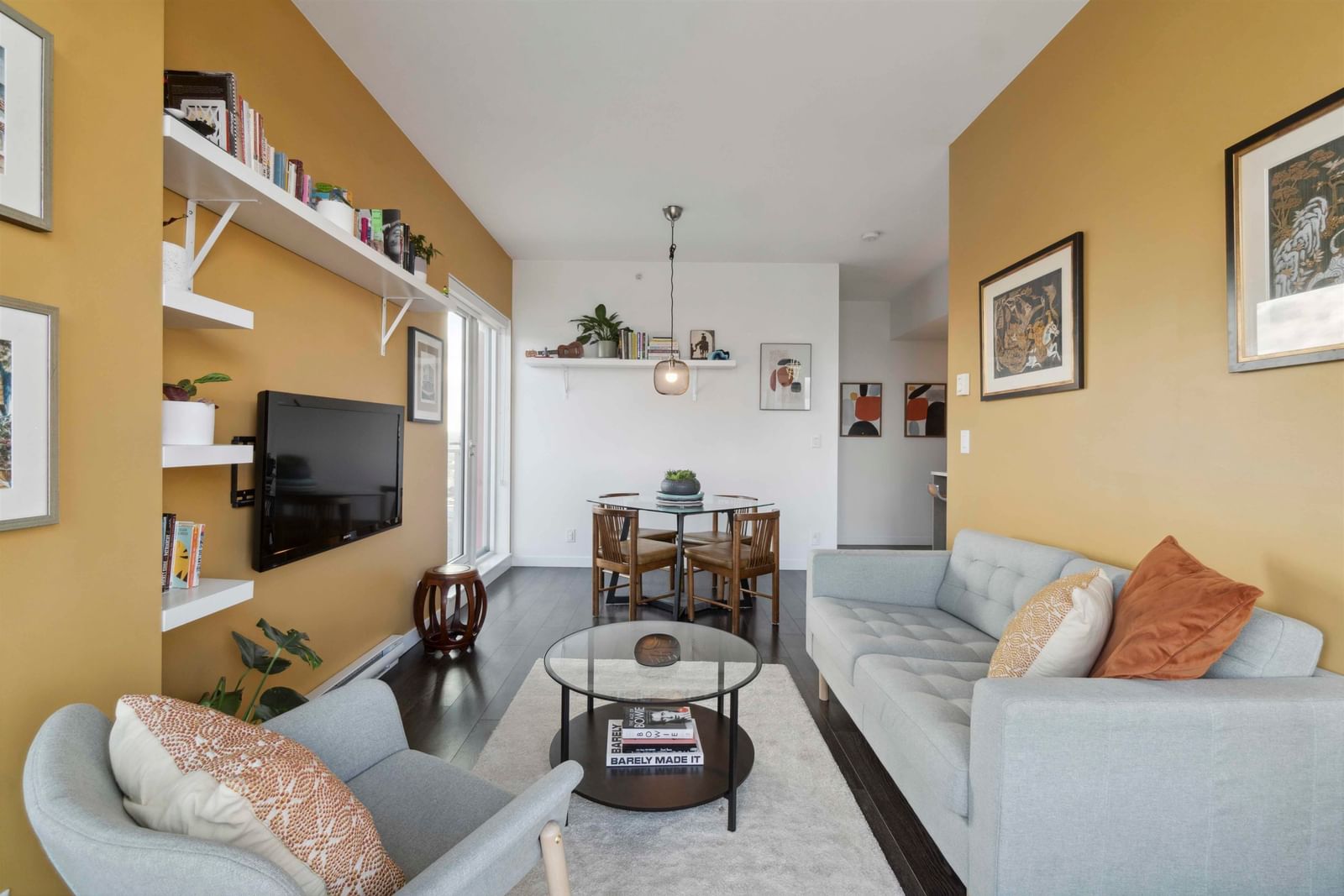 Listing Image 19