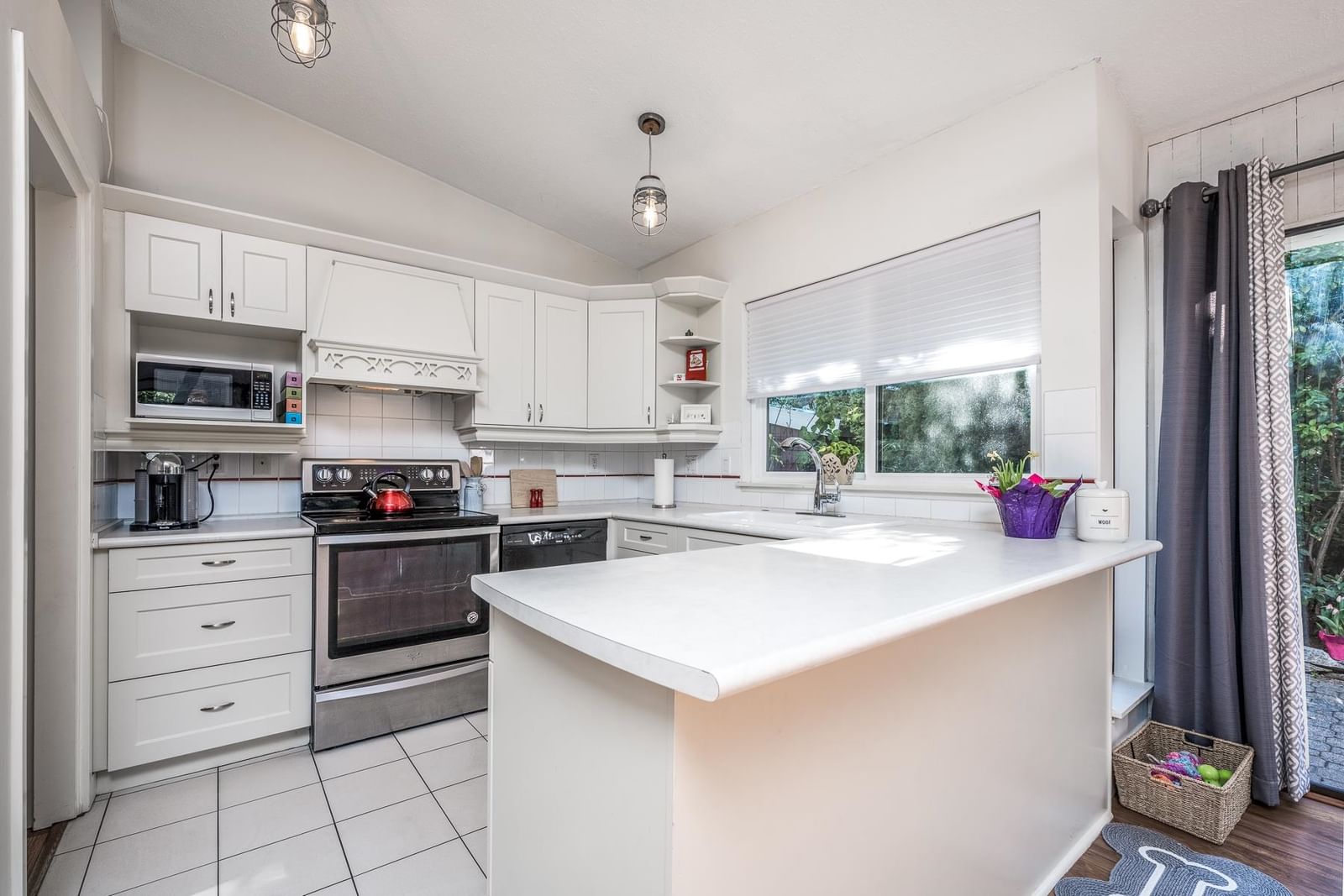 Listing Image 15