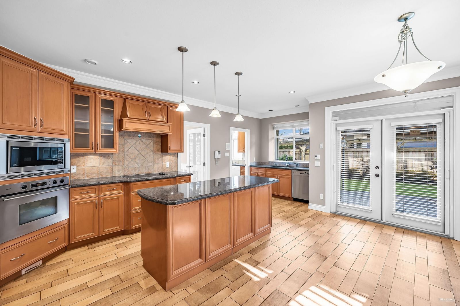 Listing Image 13