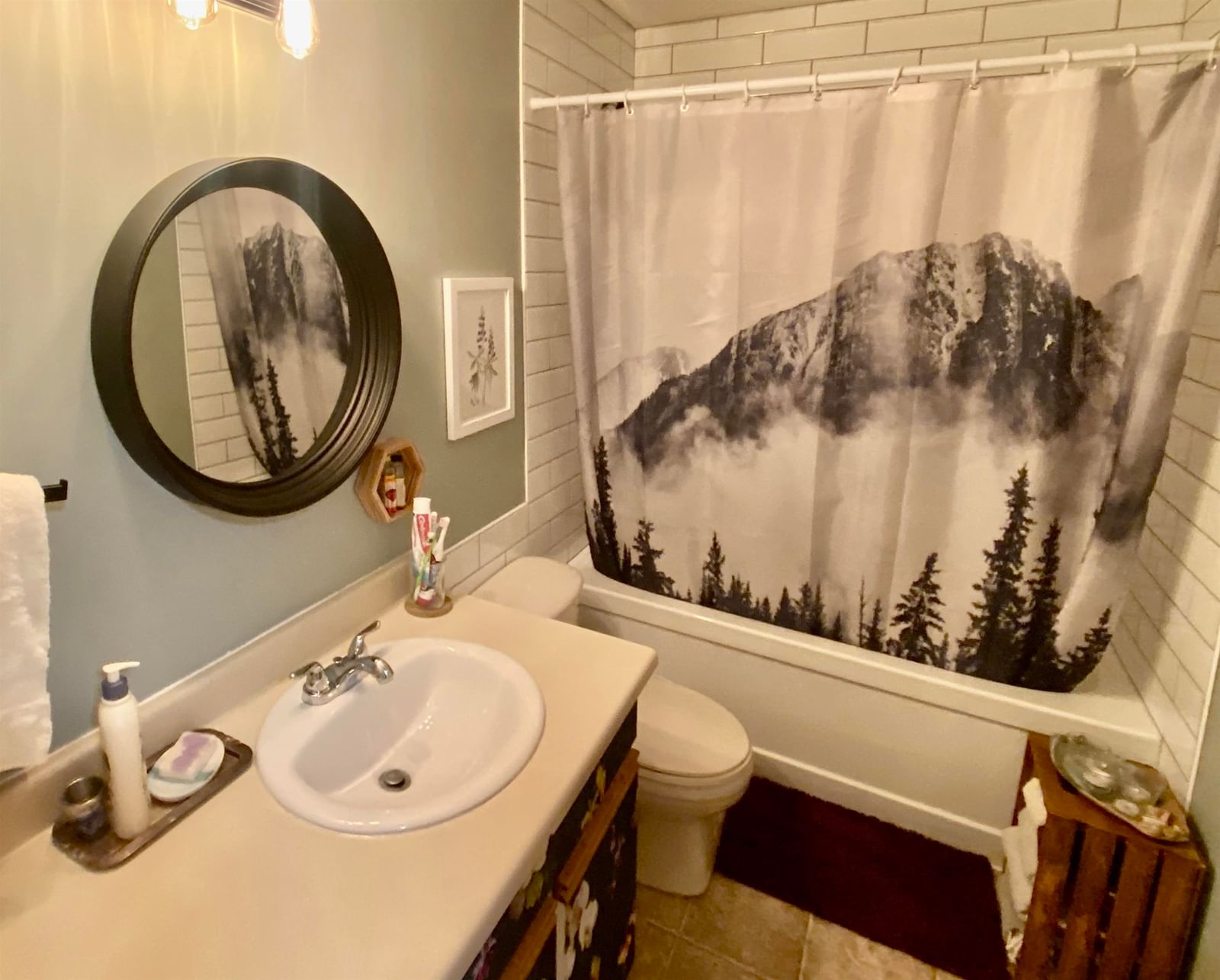 Listing Image 11