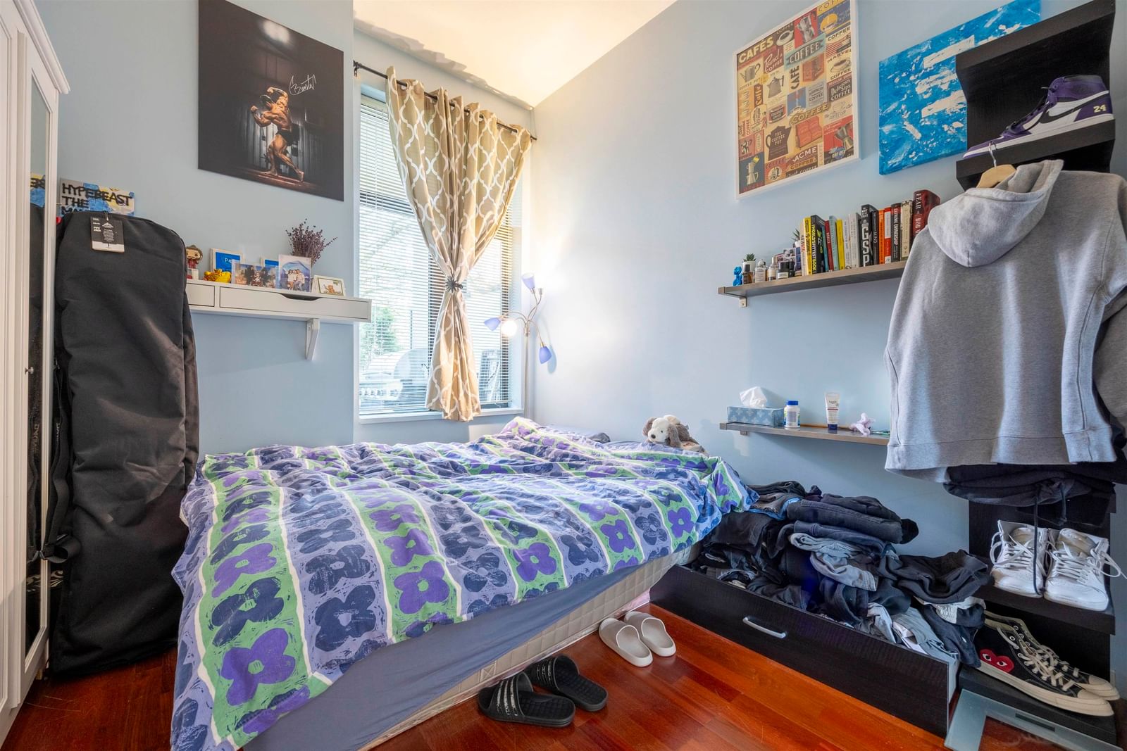 Listing Image 7