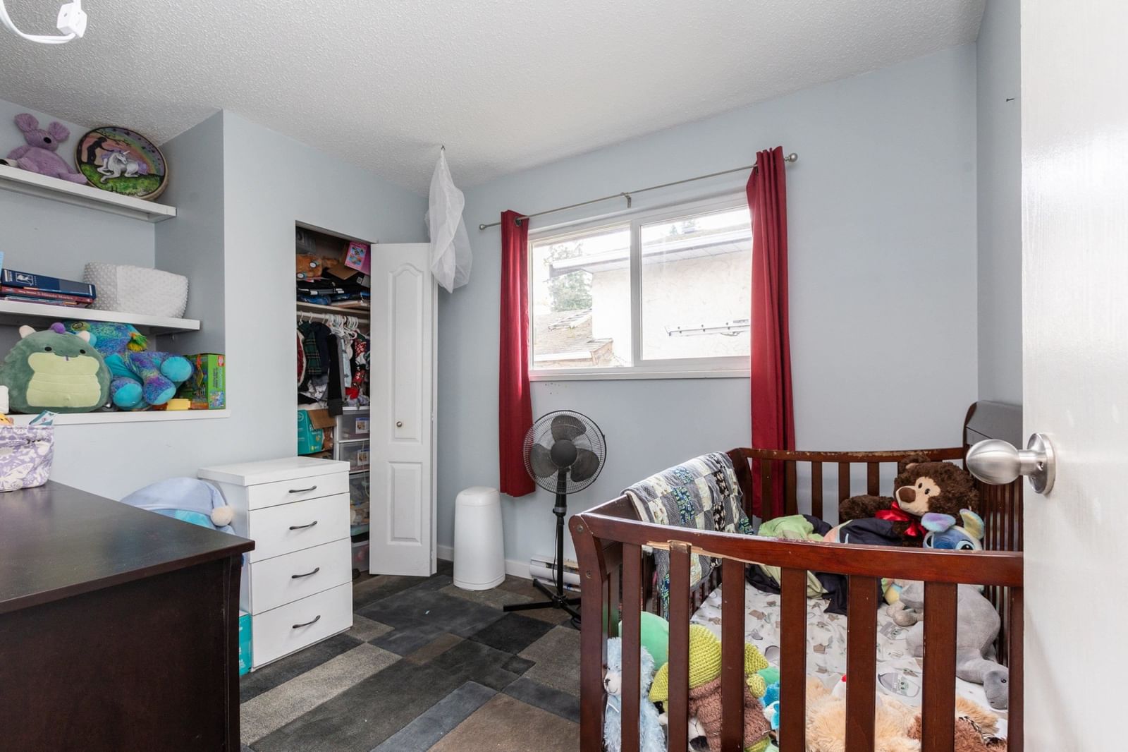 Listing Image 19