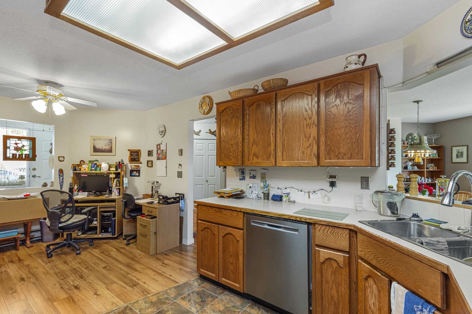 Listing Image 13