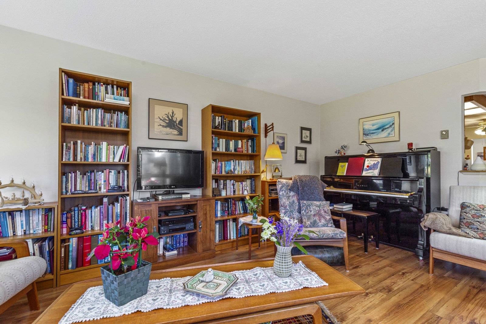 Listing Image 19
