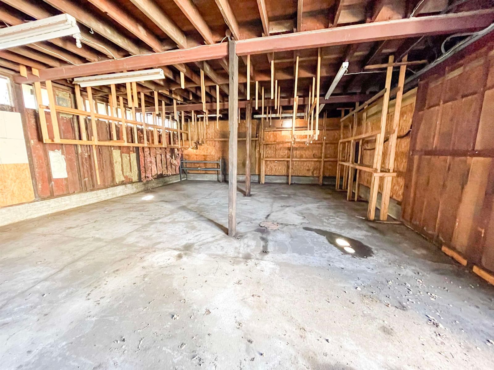 Listing Image 32