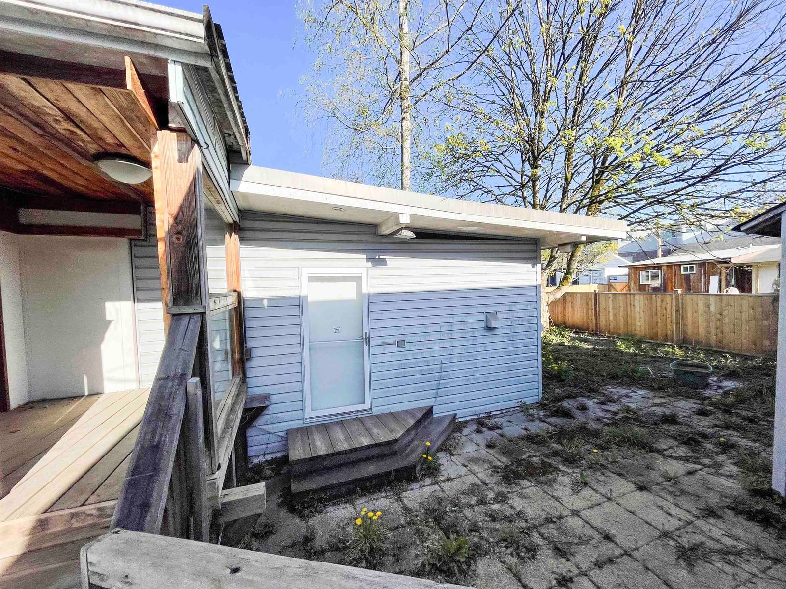 Listing Image 9
