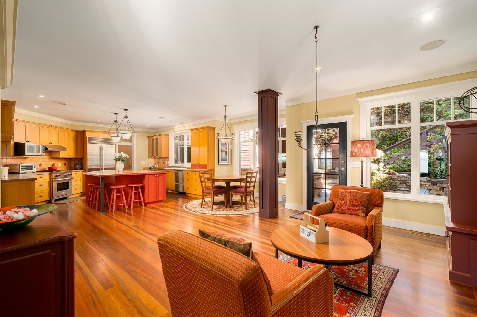 Listing Image 9
