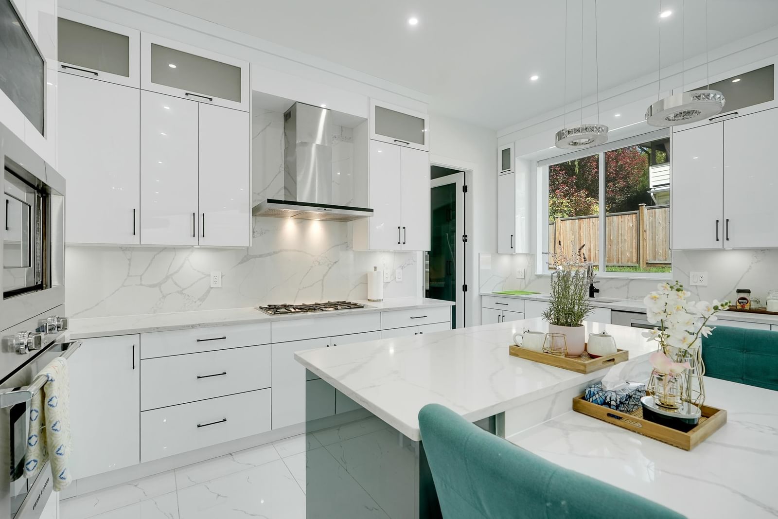 Listing Image 10