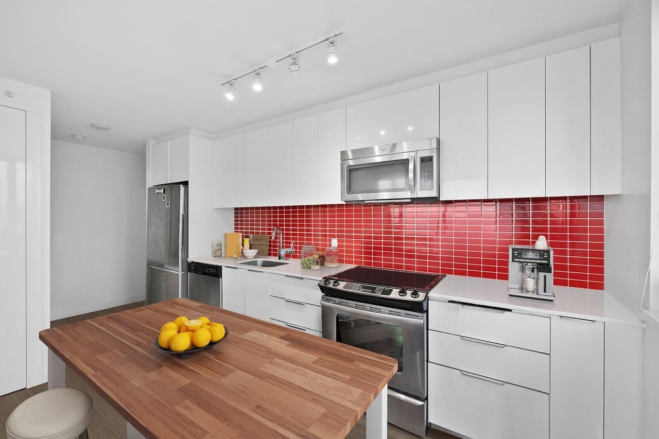 Listing Image 7