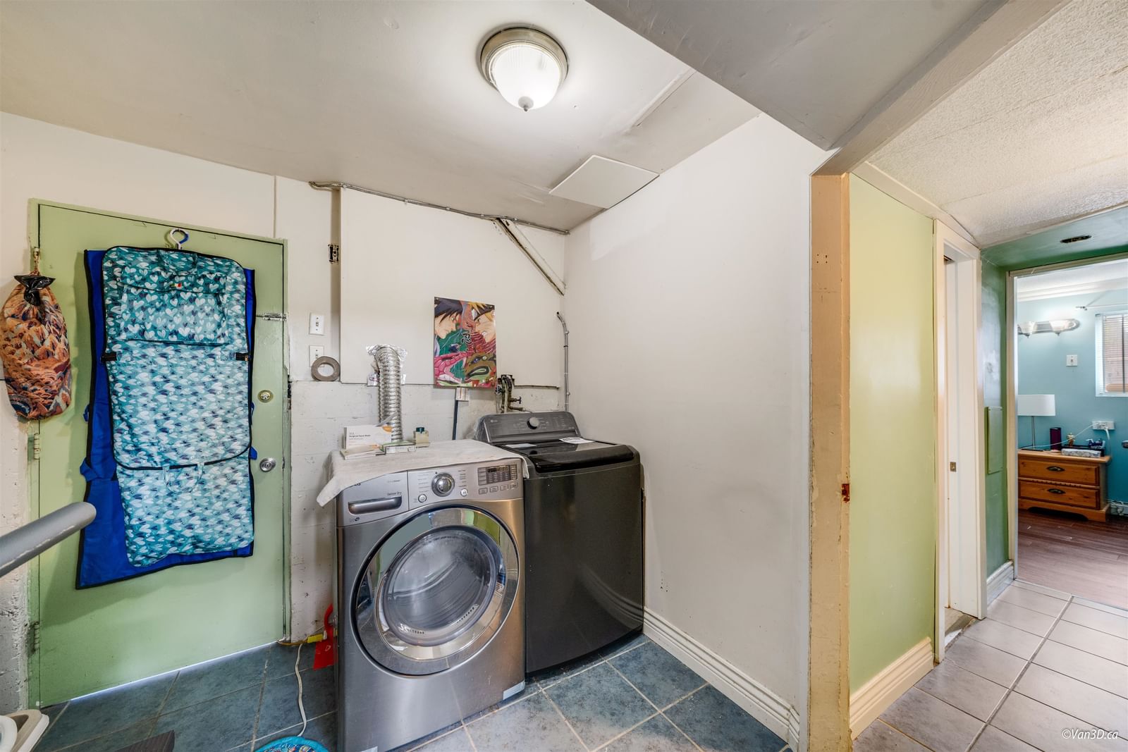 Listing Image 22