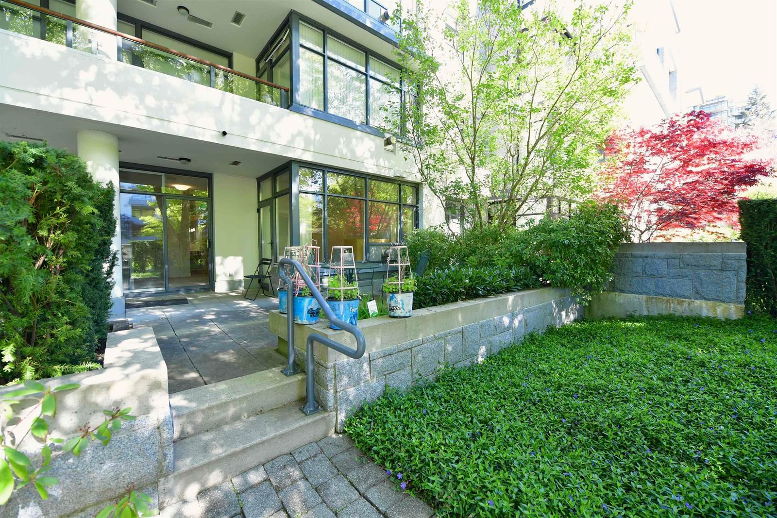 Listing Image 15