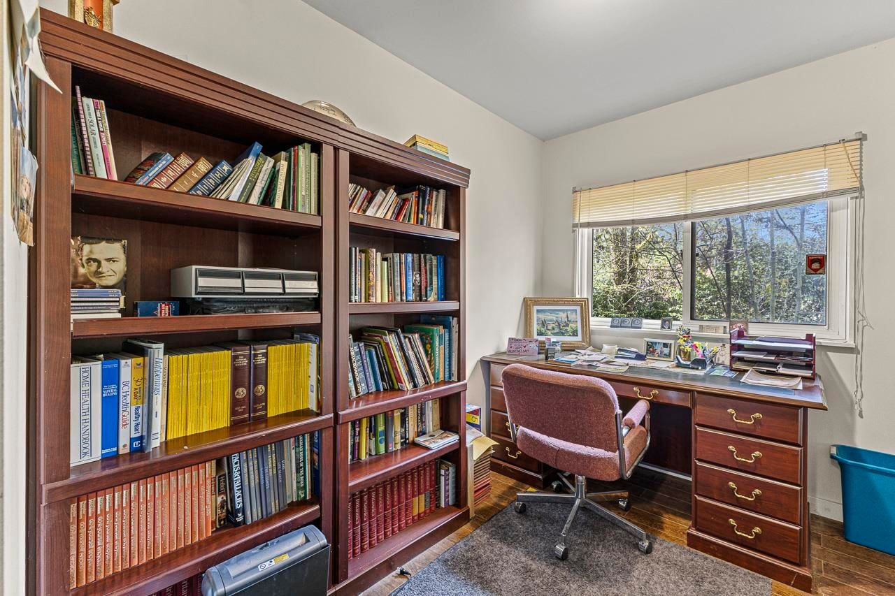 Listing Image 16