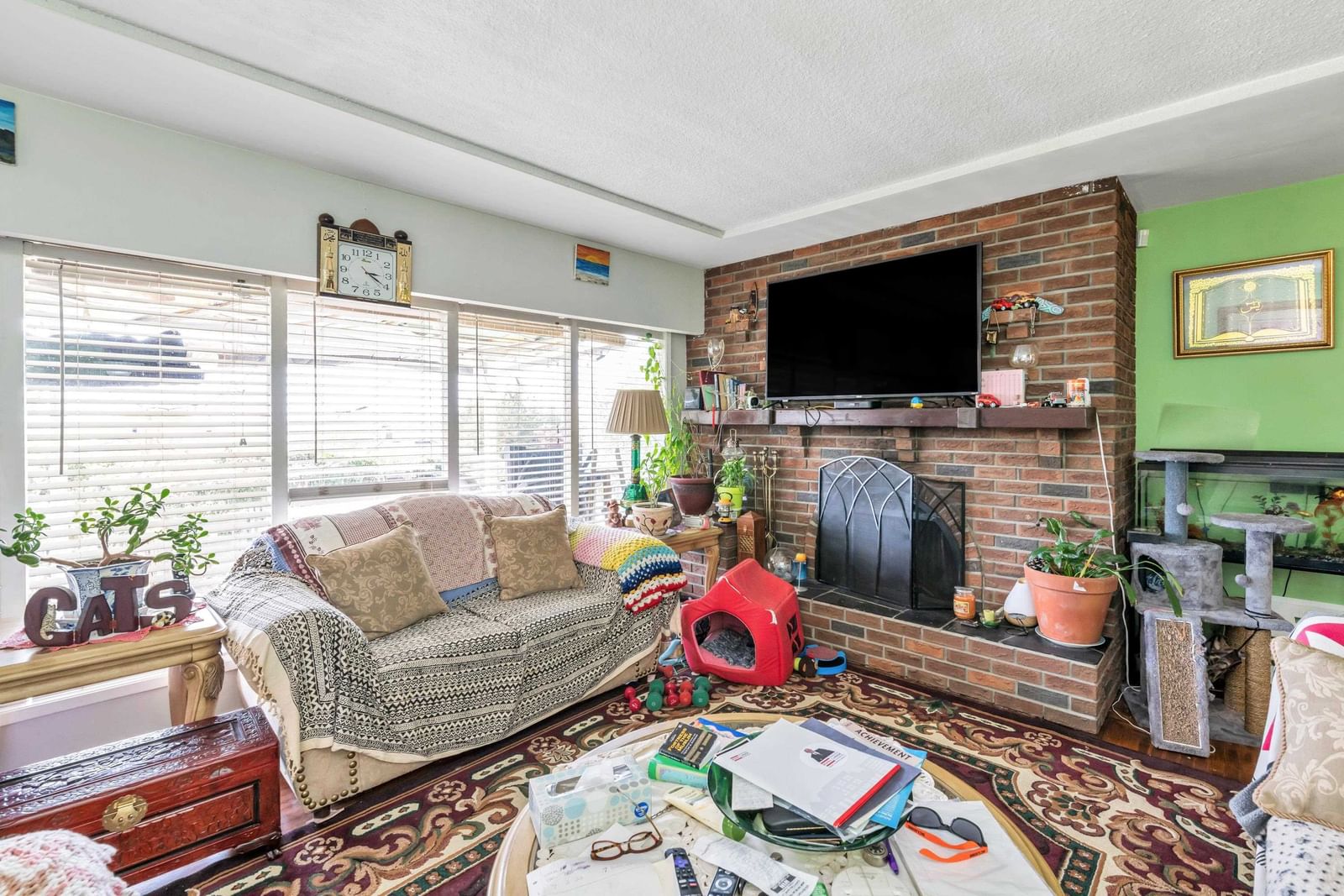Listing Image 6