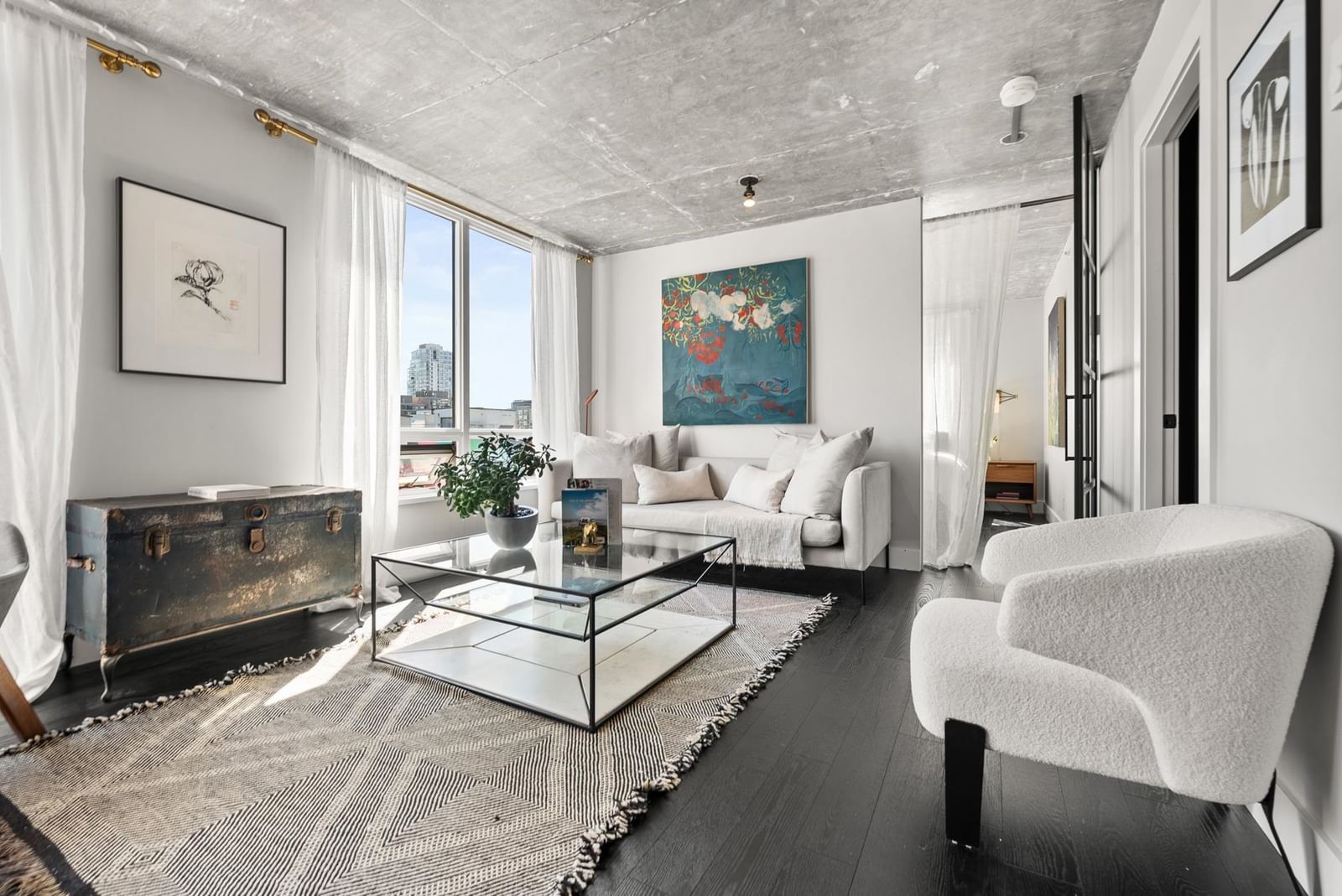 Listing Image 19