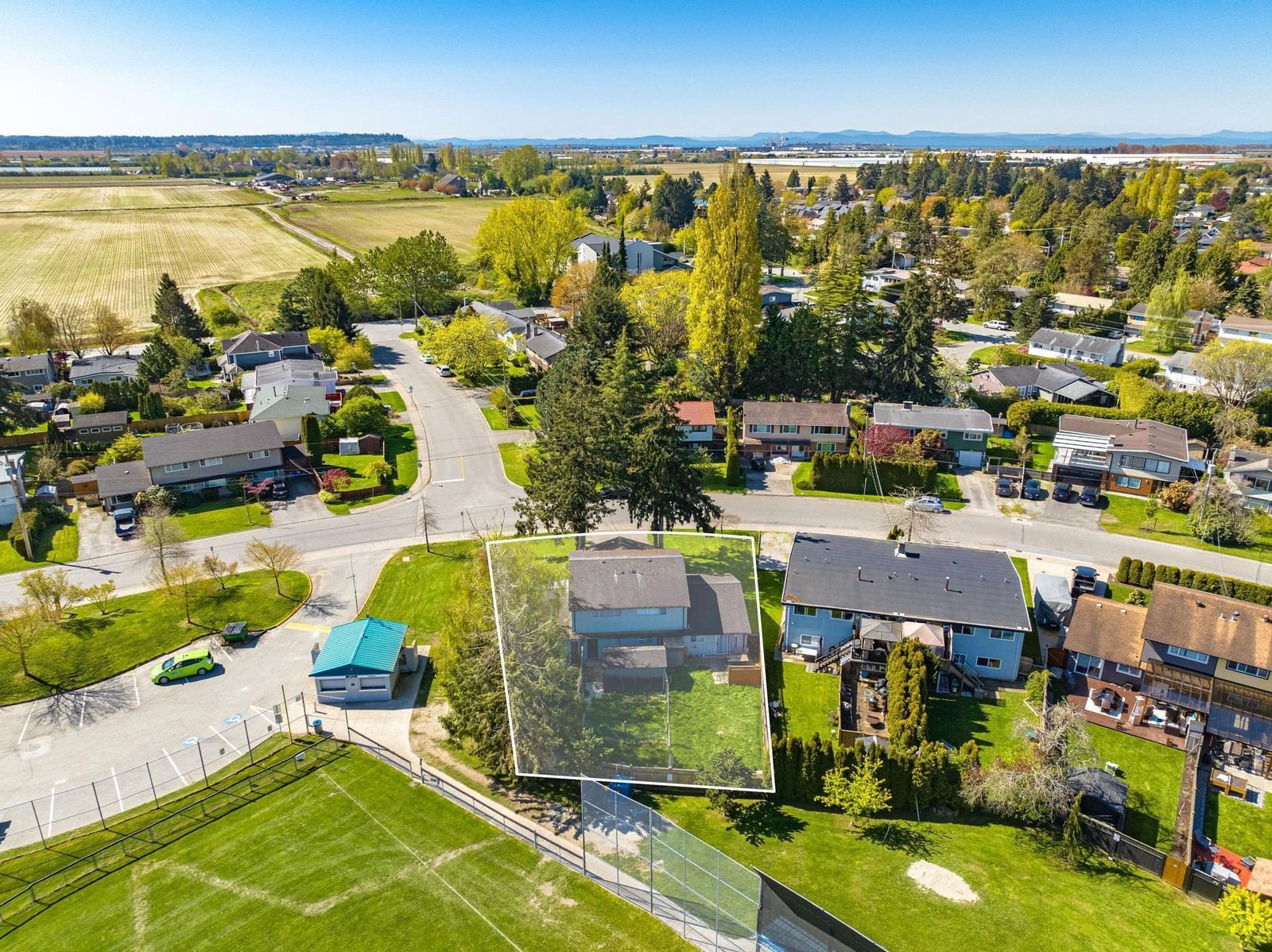 Listing Image 6