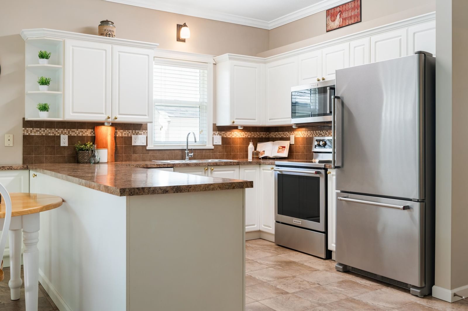 Listing Image 9