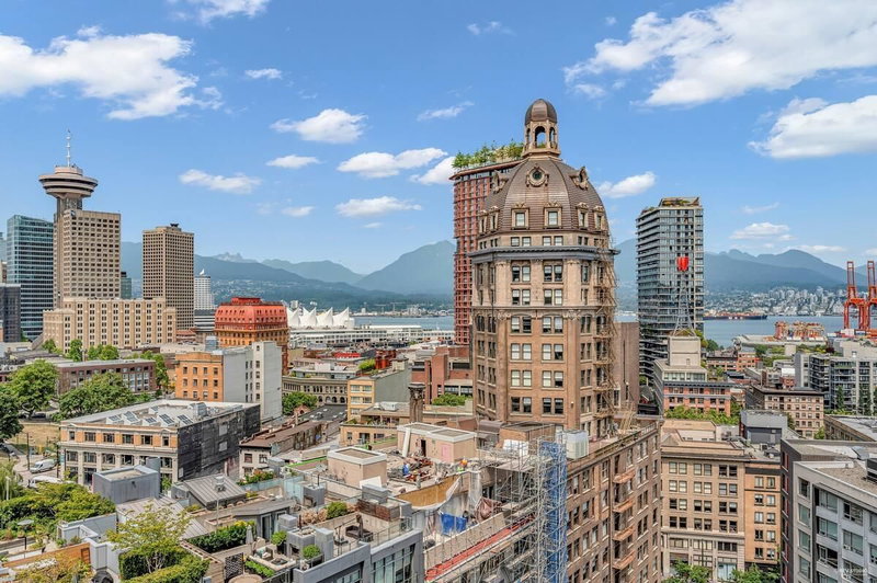 1801 - 183 Keefer Place, Vancouver, V6B 6B9 | Image 2