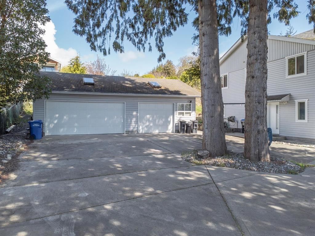 Listing Image 28
