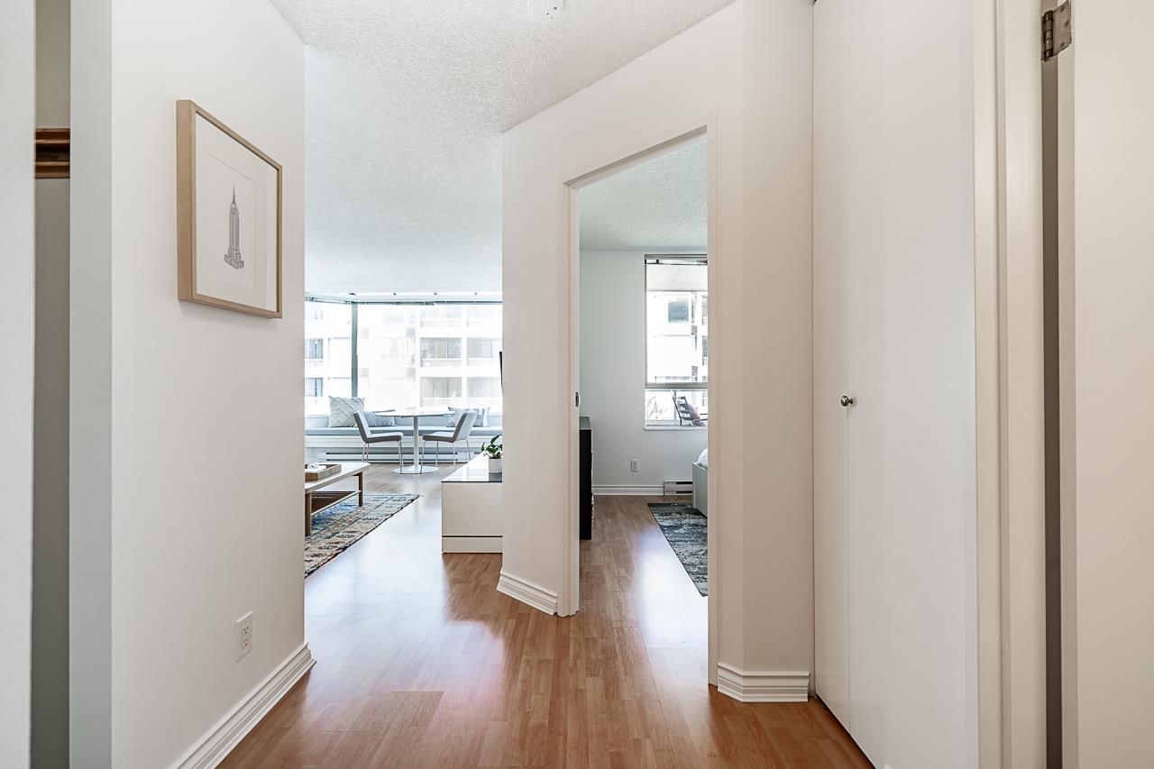 Listing Image 17