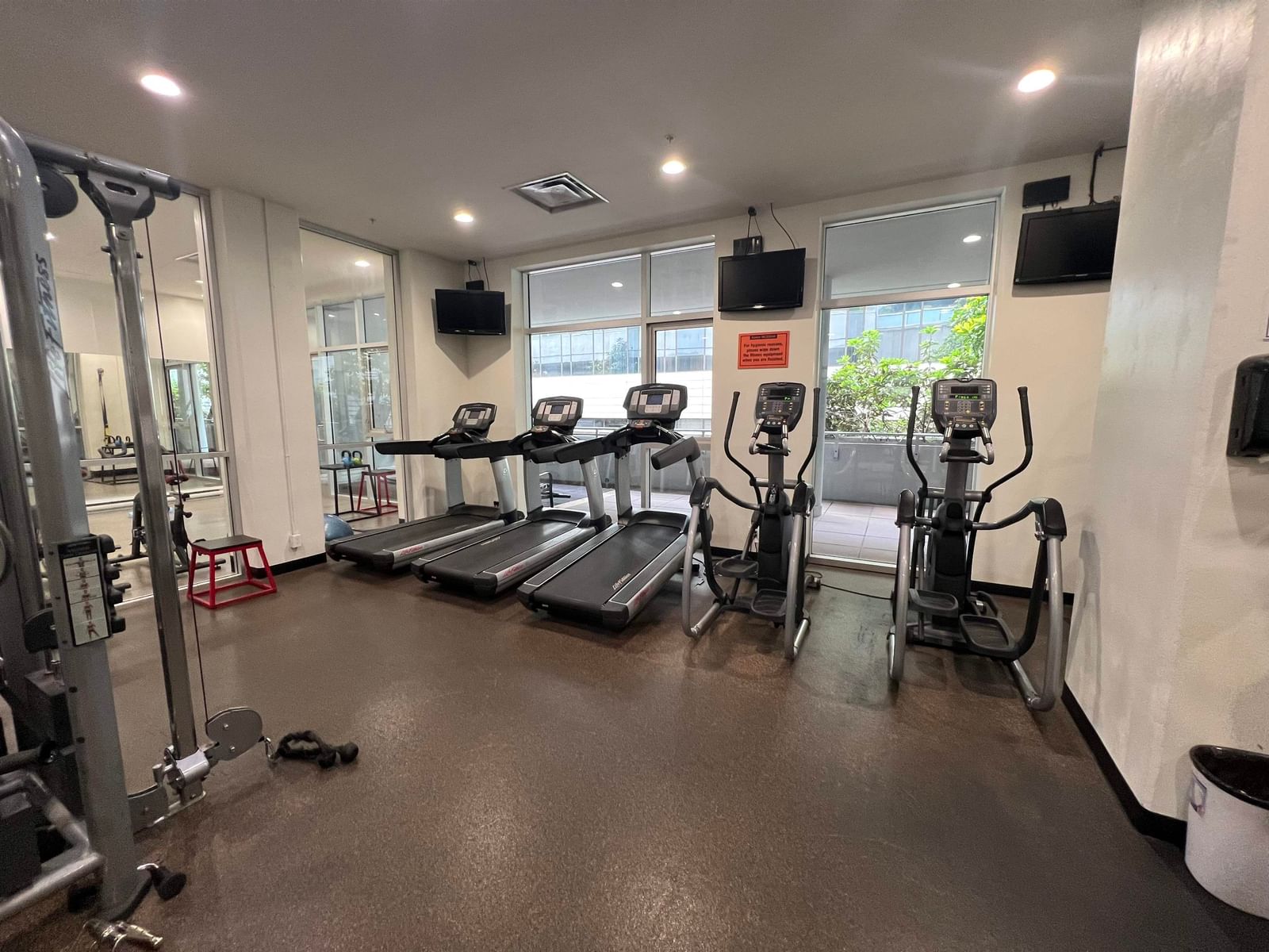 Listing Image 13