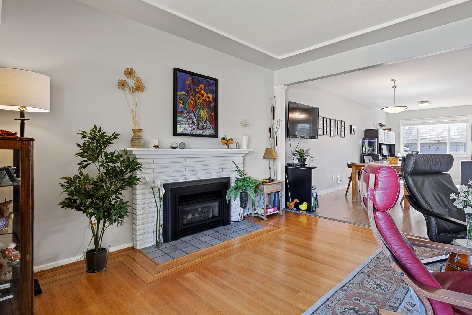 Listing Image 9