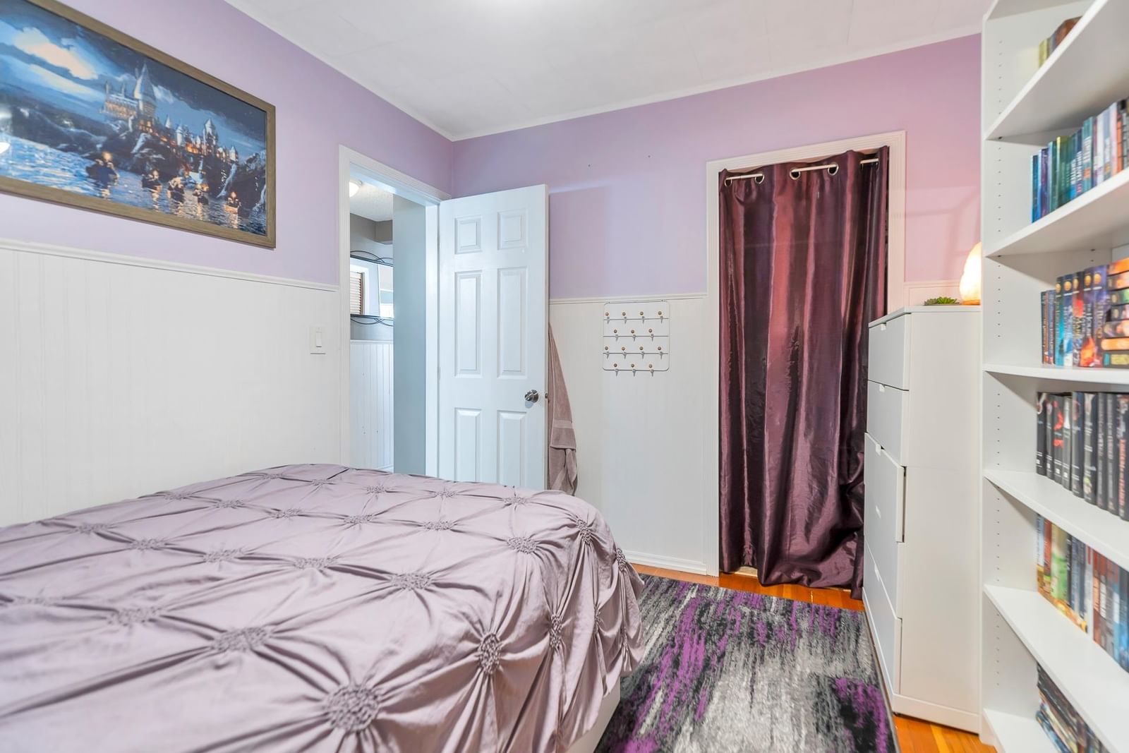 Listing Image 19