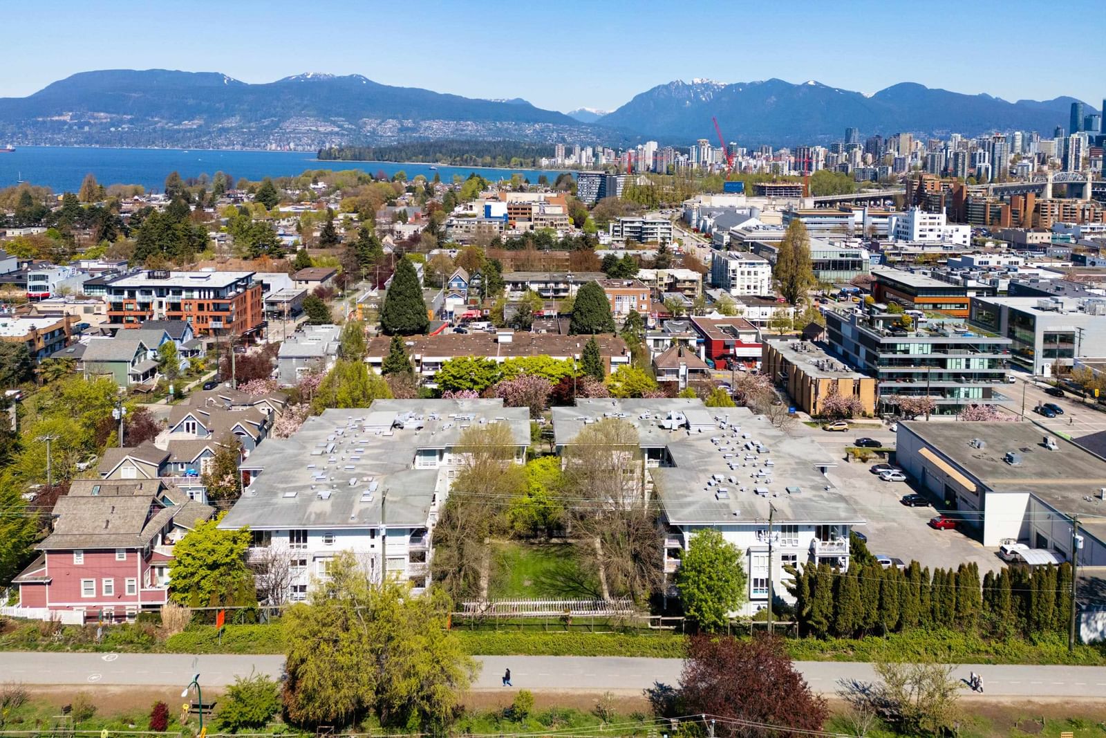 Listing Image 24