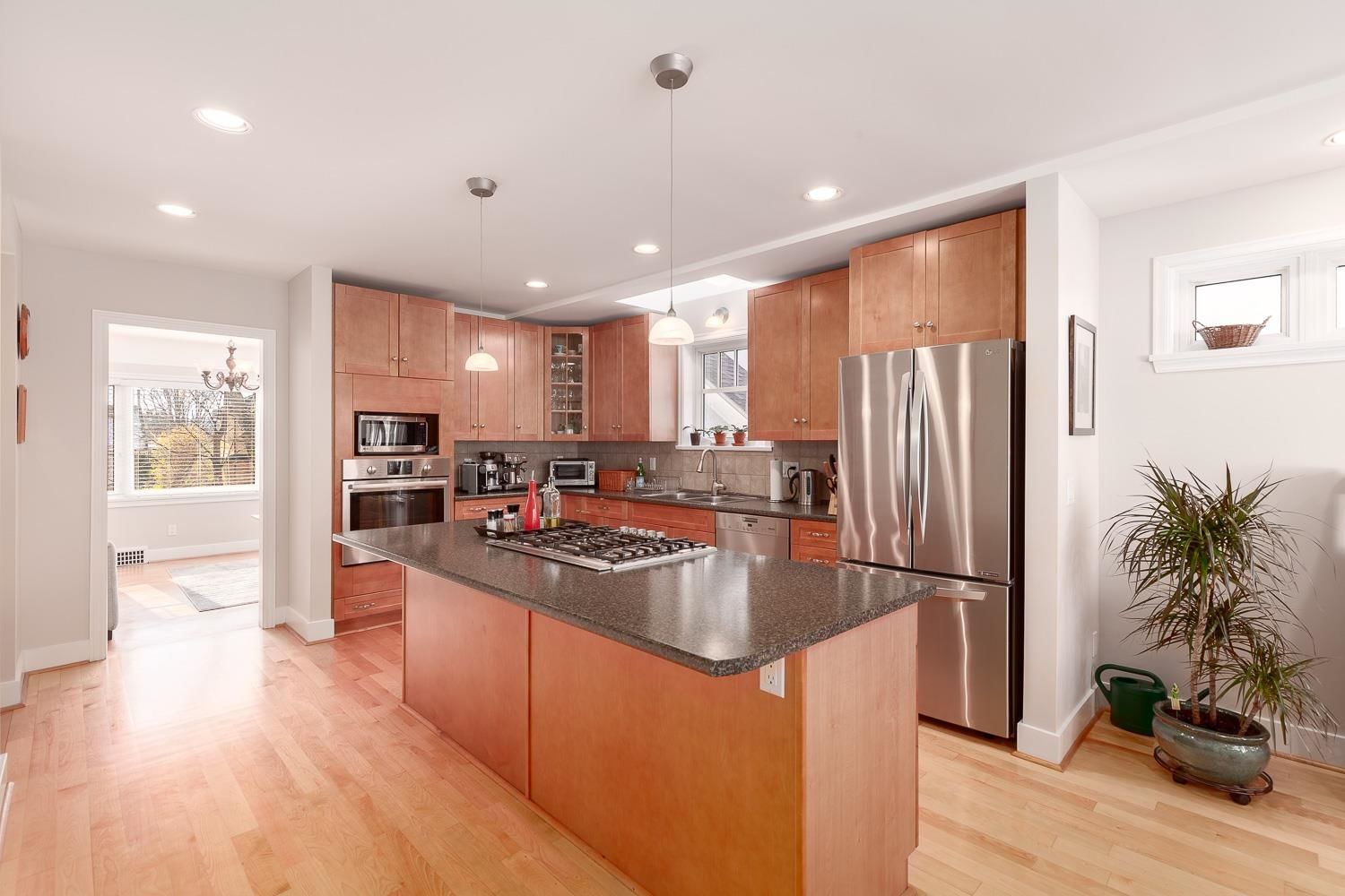 Listing Image 13