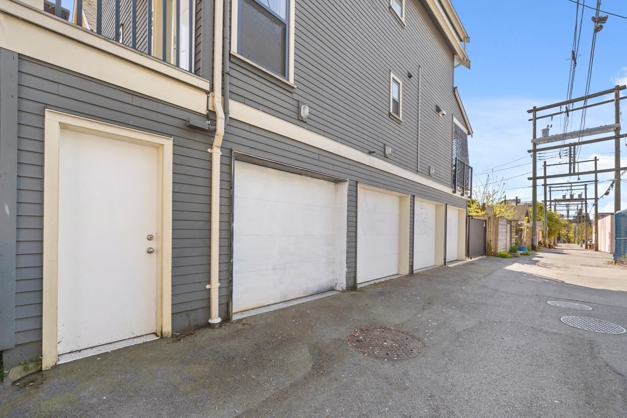Listing Image 28