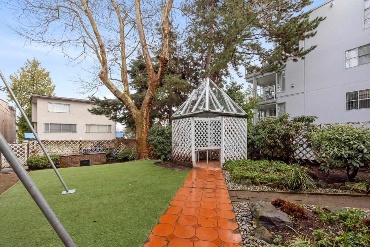 Listing Image 19