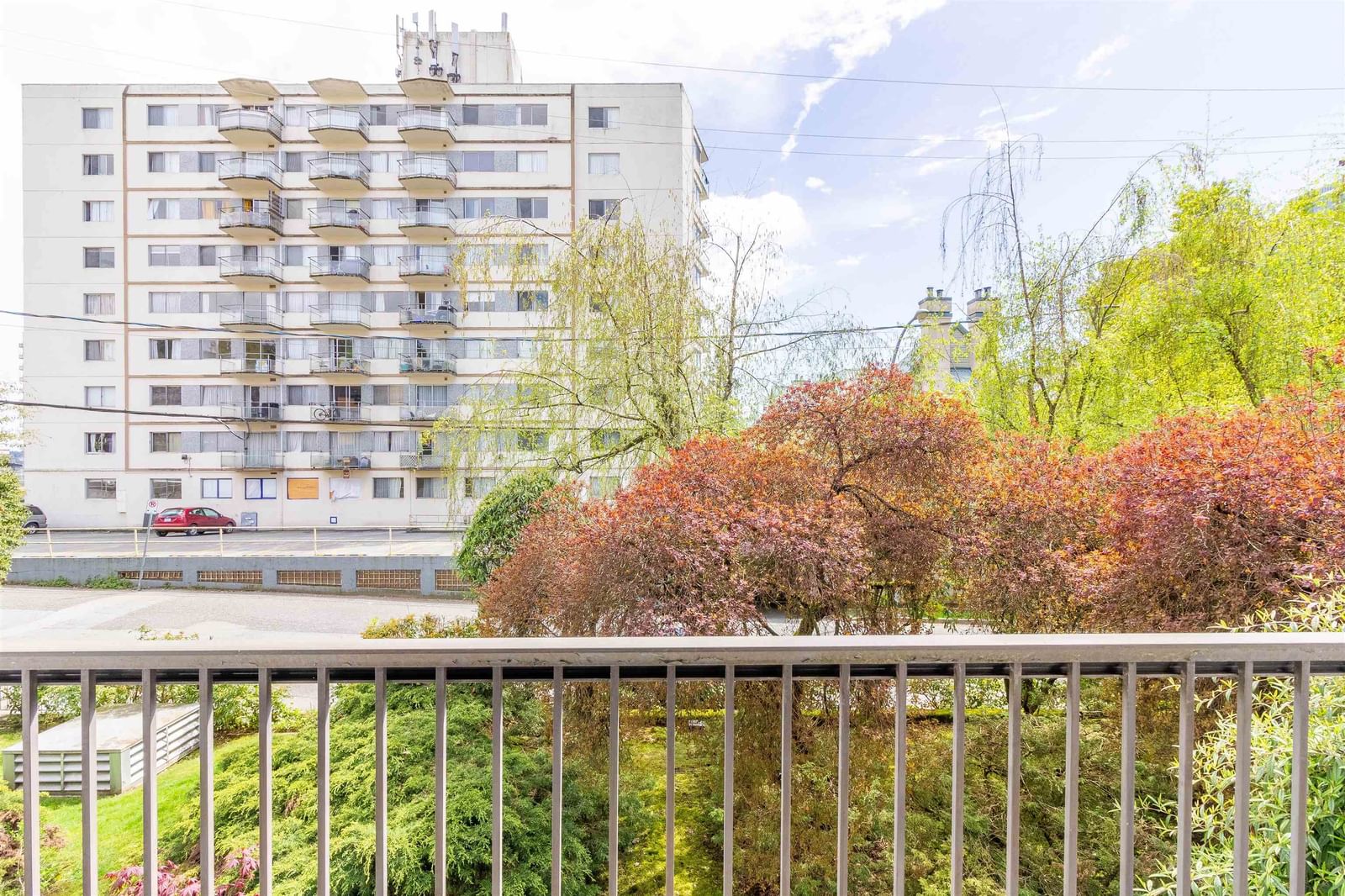 Listing Image 13