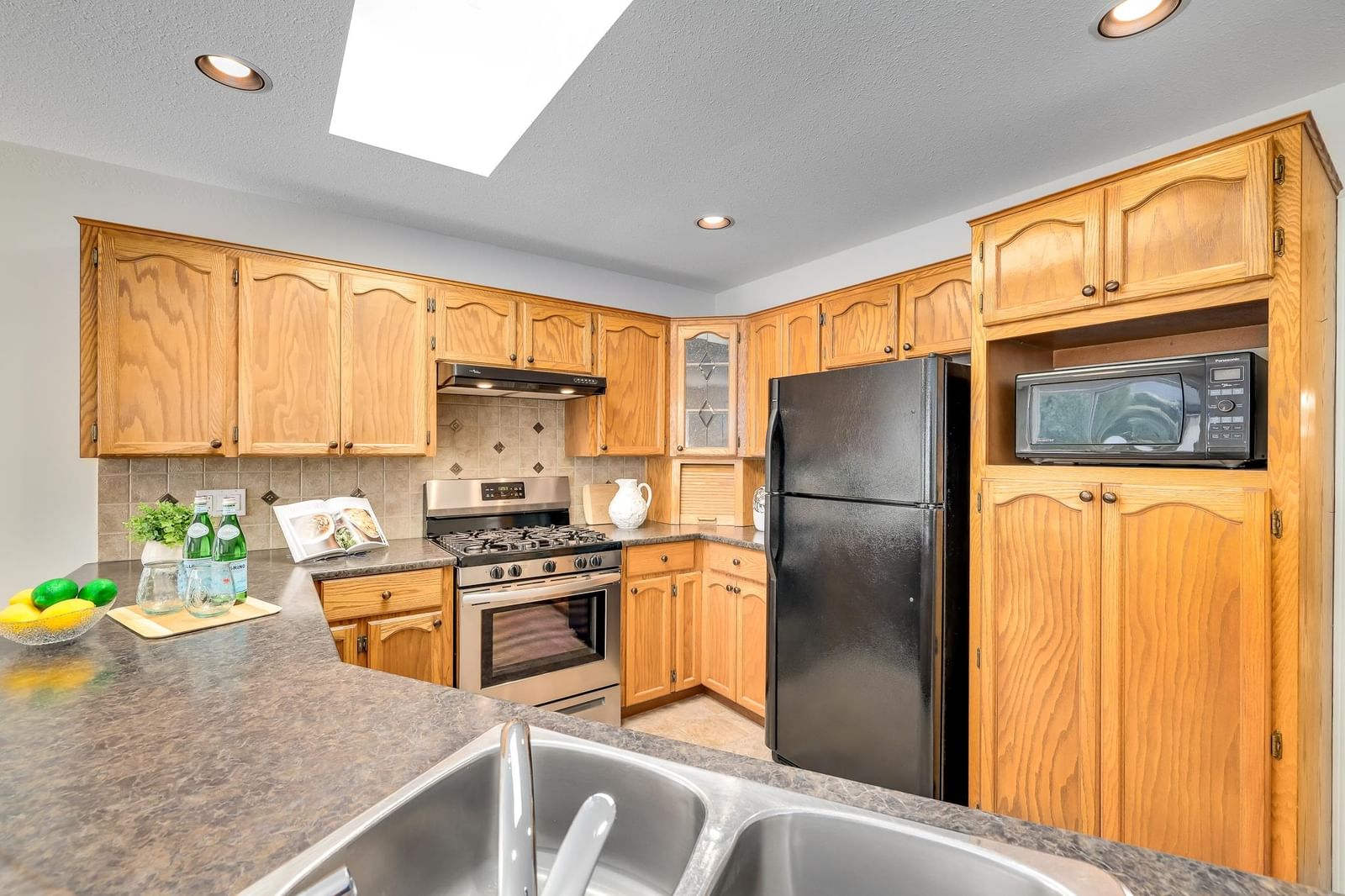 Listing Image 15