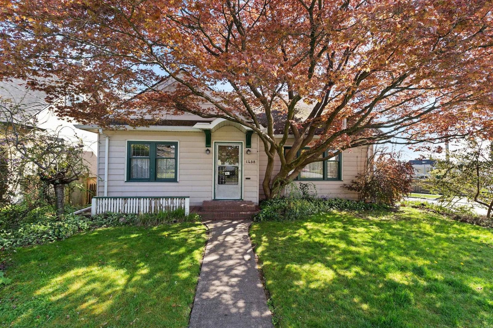 Listing Image 1
